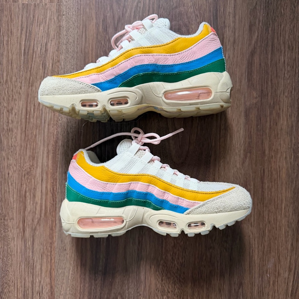 Nike Air Max 95 Rise Unity - Picture 2 of 5